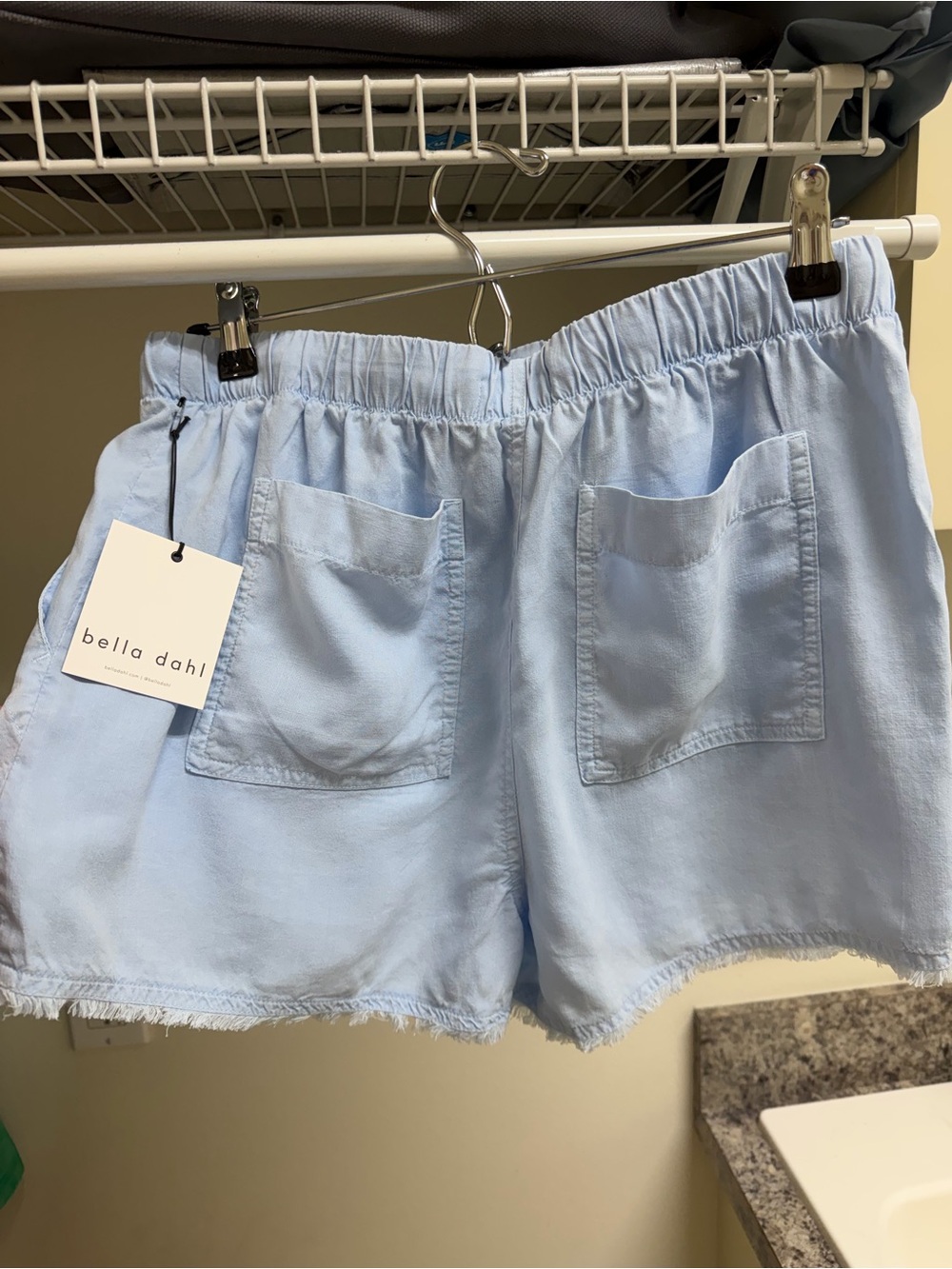 NEW Bella Dahl Drawstring Pocket Short in Coastal Spray - Picture 4 of 9